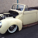 Illustration for article titled Slammed 1940 Ford Convertible With Modern V8 Power Is Sure To Turn Some Heads